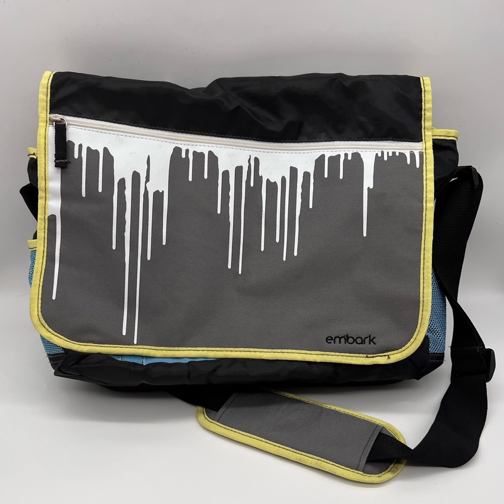 Embark Messenger Laptop Messenger Bag Dripping Paint Pattern